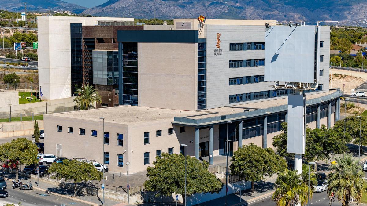 El edificio de los juzgados de Benidorm.