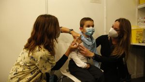 Catalunya té el triple de contagis que fa un any, però les morts són un terç