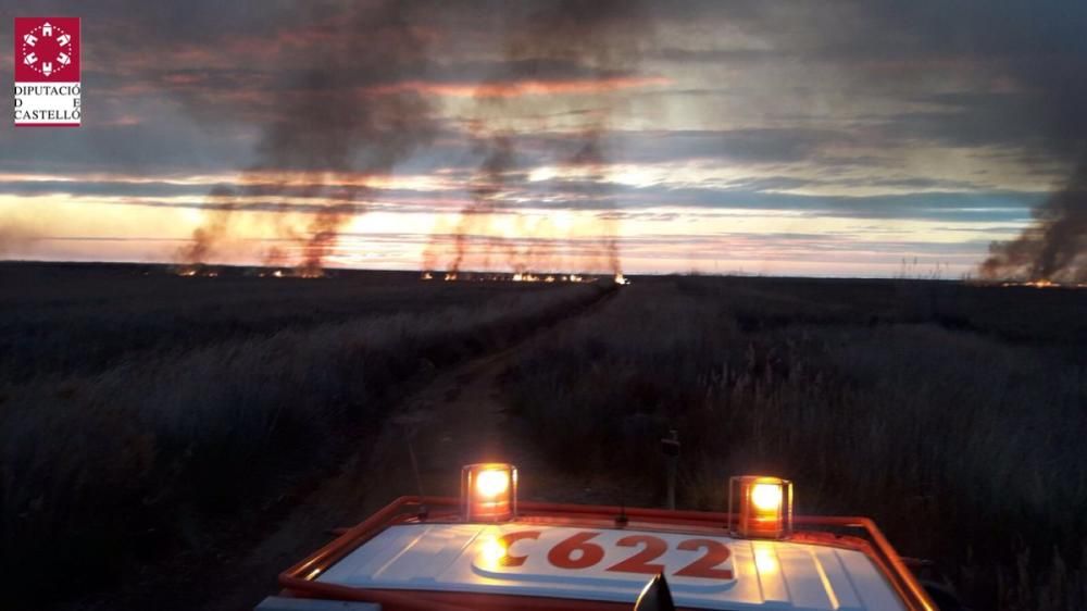 Incendio en el Prat Cabanes-Torreblanca