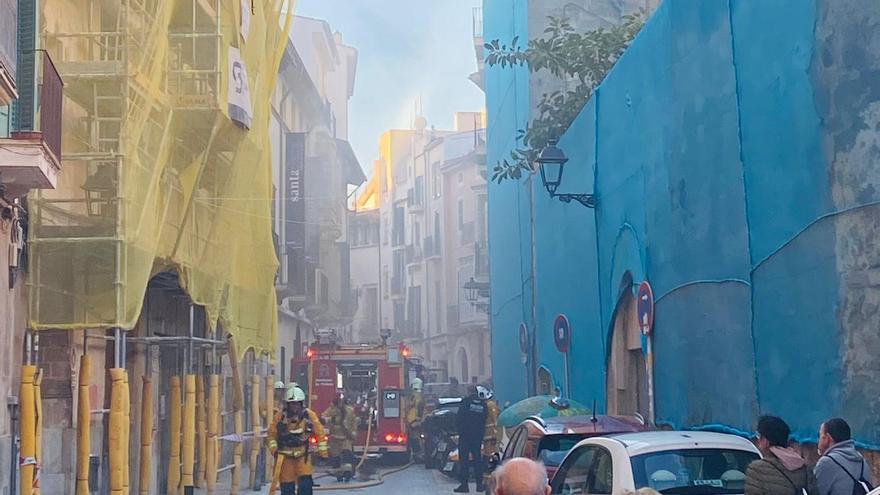 Desalojado un hotel del casco antiguo de Palma por un incendio en el spa