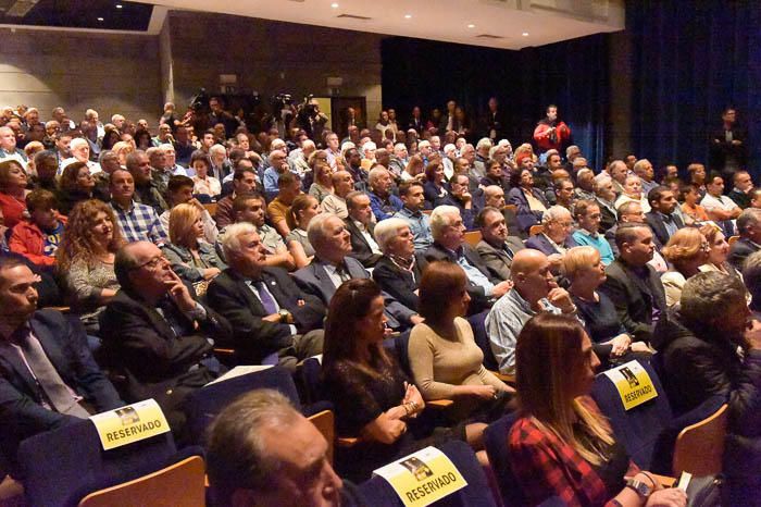 Presentación del libro sobre el entrenador de ...