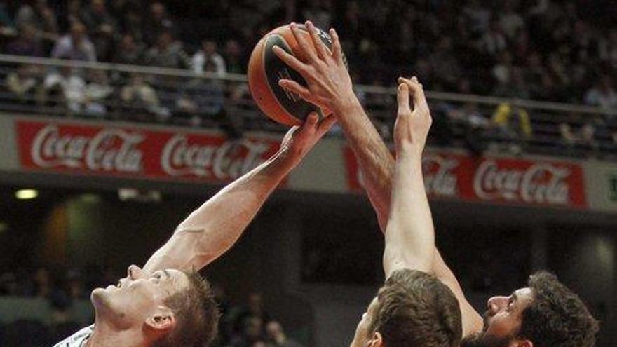 El Madrid se exhibe ante el Zalguiris (108-72)