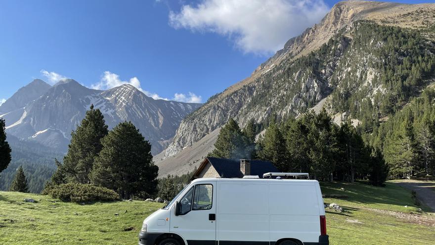 Un Enguerino de 23 años recorre el continente americano con su furgoneta camperizada