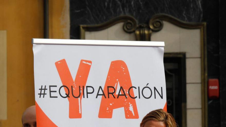 &quot;Somos los peor pagados de España&quot;, claman los docentes de la concertada asturiana