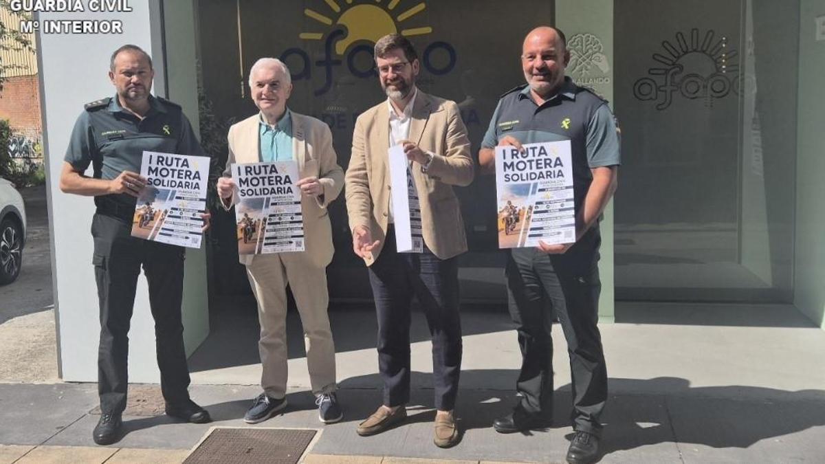 Presentación de la ruta, con el presidente de Afapo, José Manuel Fontenla.