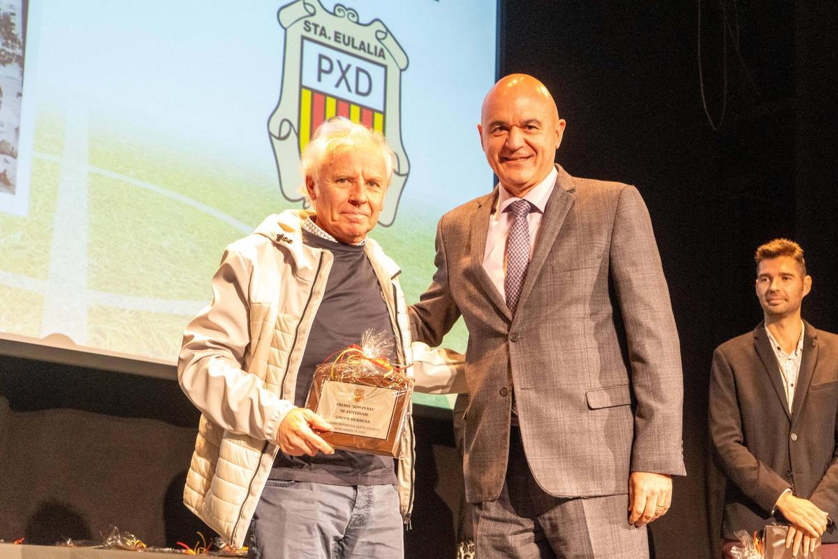 La Peña Deportiva celebra sus 90 años de historia con una emotiva gala llena de reconocimientos La Peña Deportiva celebra sus 90 años de historia con una emotiva gala llena de reconocimientos