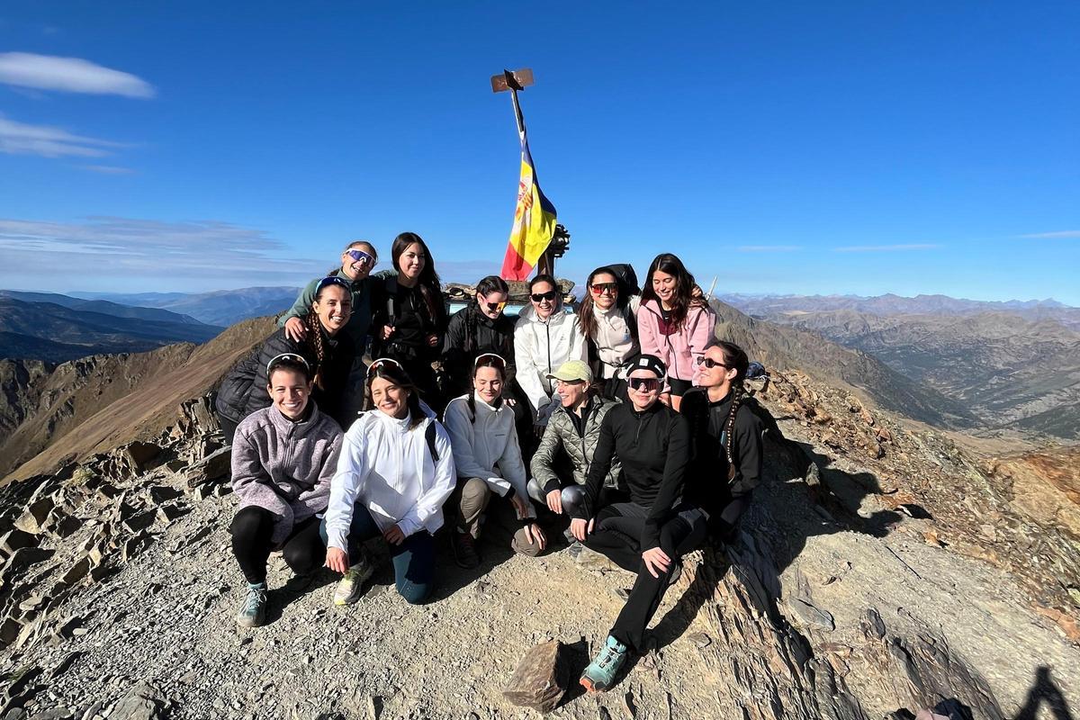 Membres de The Peak Club en una de les excursions que organitza la comunitat exclusivament femenina