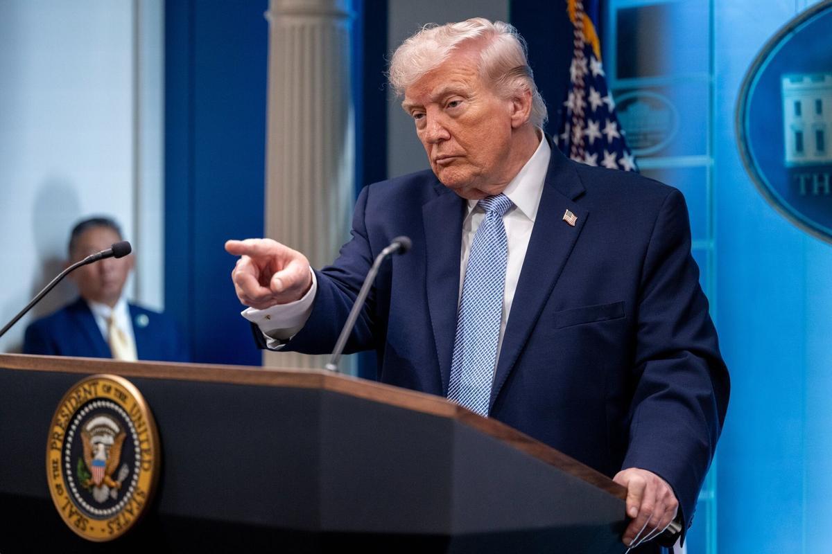 L’ultimàtum de Trump a l’Iran dispara el petroli fins als 115 dòlars i inquieta les borses