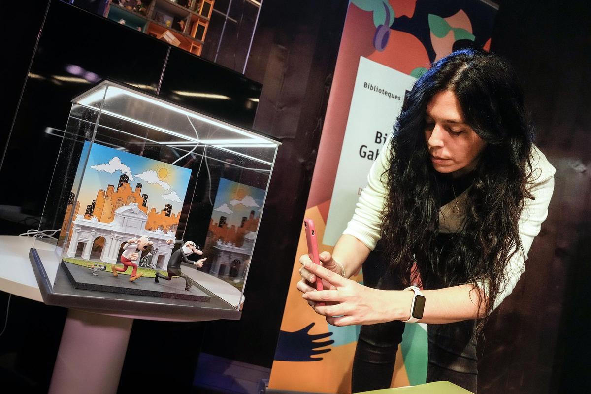 Barcelona homenajea a Francisco Ibáñez con un circuito urbano de dioramas dedicados a sus personajes