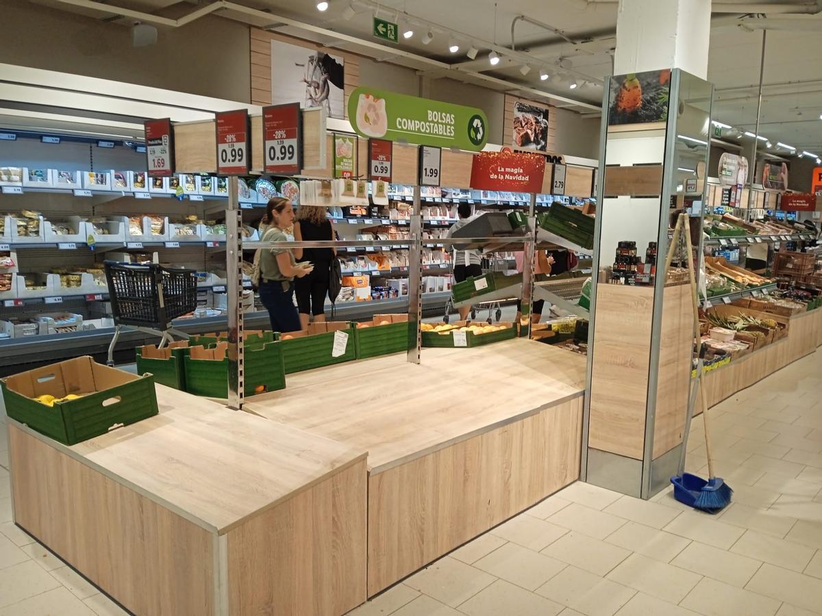 Imagen de un supermercado de Palma durante el día de ayer
