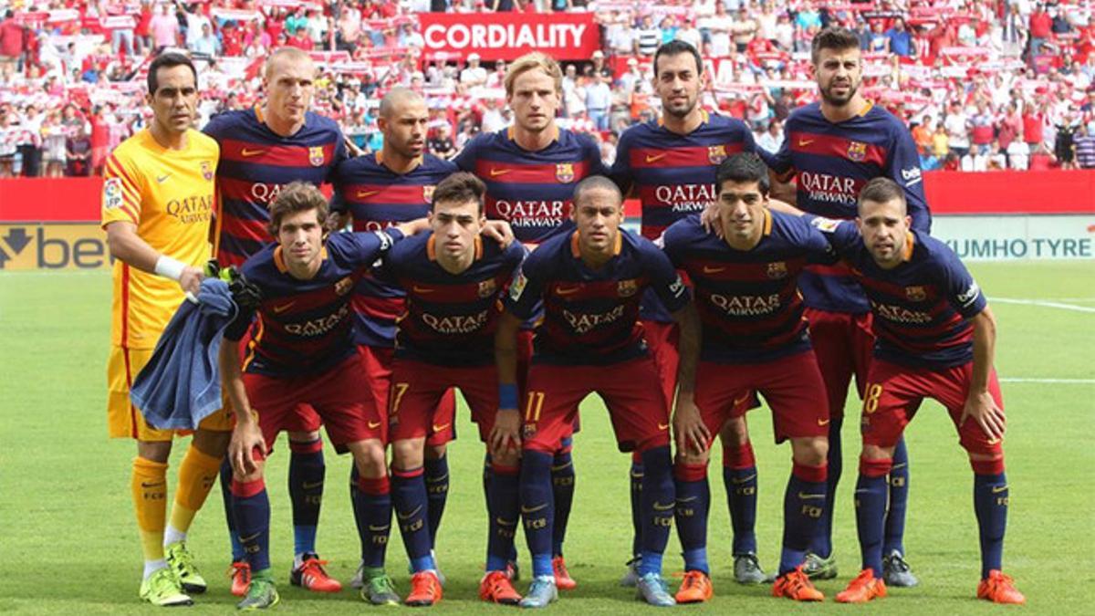 Equipo del FC Barcelona que ha empezado el partido en el Sánchez Pizjuán contra el Sevilla