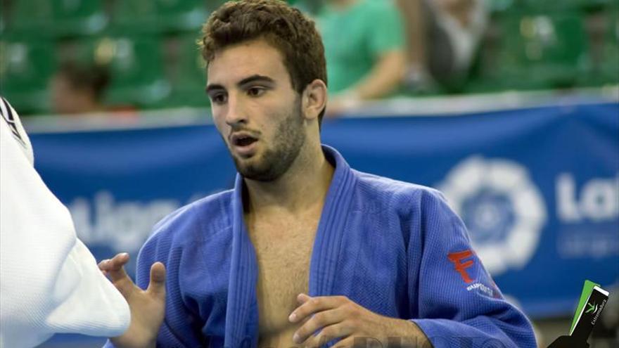 El judoca extremeño Ricardo Casas logra el oro en Cáceres