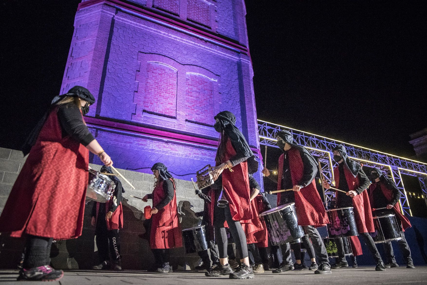 Busca't a les fotos de la Cavalcada de Manresa 2022