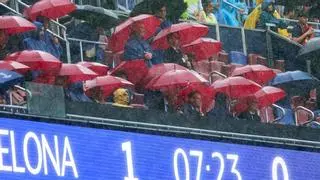 Lo que no se vio del Barça-Feyenoord: Flick no descansa nunca y el agua va por barrios
