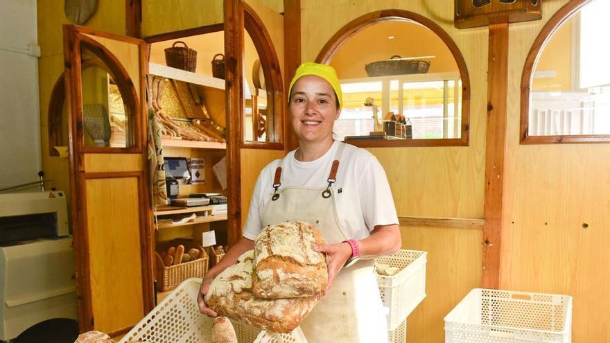 La panadería de Carballo que conquista desde 1948: "La gente congela nuestro pan cuando nos vamos de vacaciones"