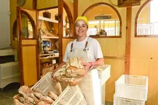 La panadería de Carballo que conquista desde 1948: "La gente congela nuestro pan cuando nos vamos de vacaciones"