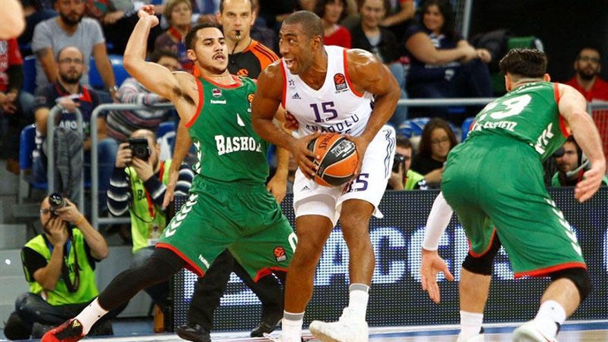 Granger puede ser el recambio de Larkin en Baskonia, pero el Unicaja puede acudir al tanteo.