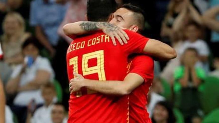 Diego Costa i Iago Aspas celebren el gol de l&#039;equip estatal