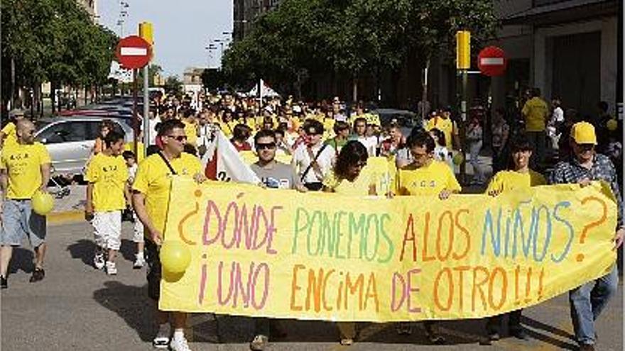 Los colegios de Alboraia toman  la calle contra la masificación