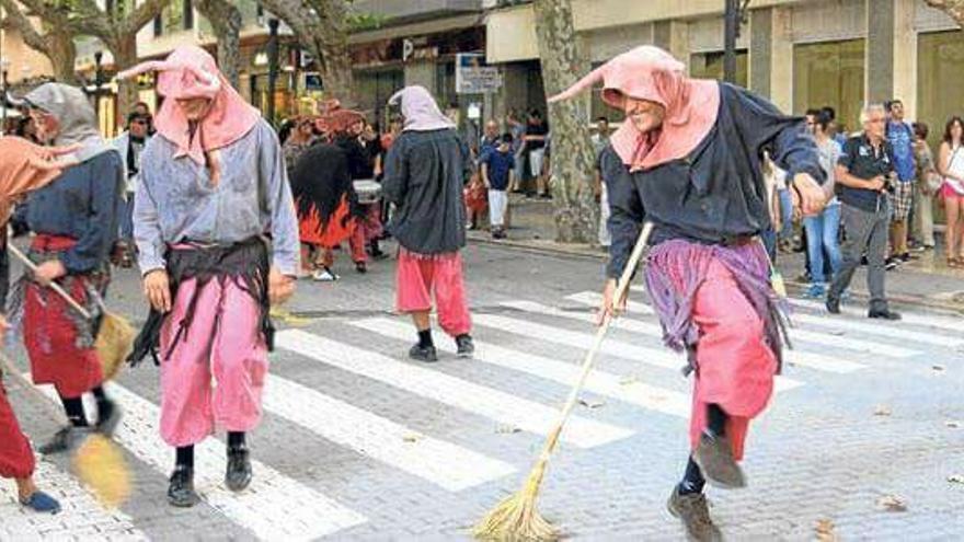 Festes de La Beata - Correfoc a cárrec dels Dimonis de Hiachat