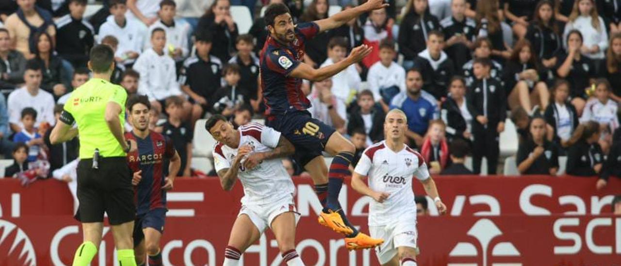 El partido entre el Albacete y el Levante UD, en imágenes