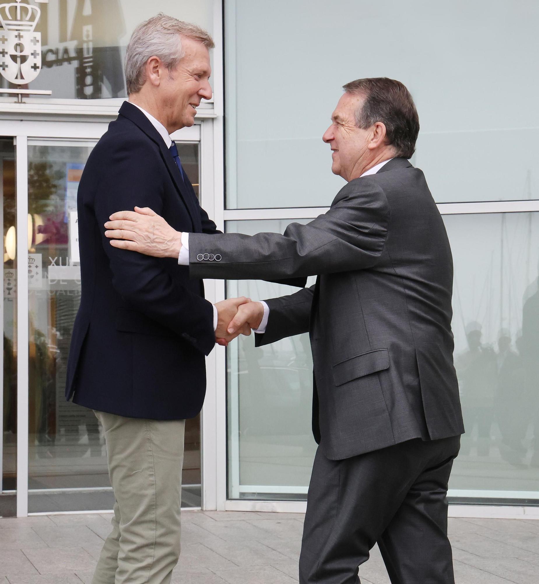 Primera reunión oficial entre Alfonso Rueda y Abel Caballero