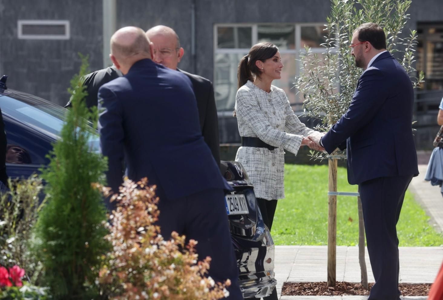 La Reina Letizia inaugura el curso de FP en el Cislan de Langreo