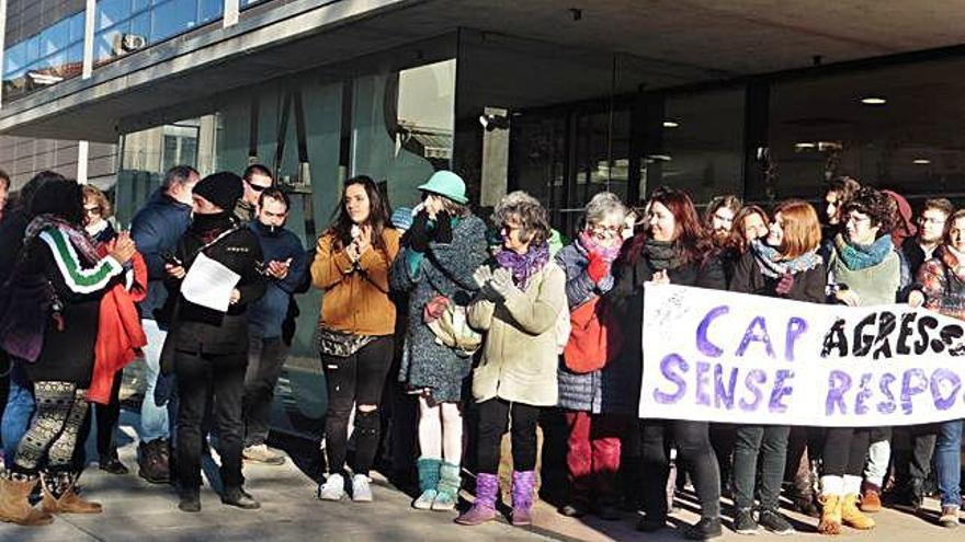 Un moment de la protesta a favor de la noia.