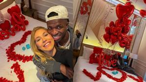 Vinicius con Virginia Fonseca, en Mónaco