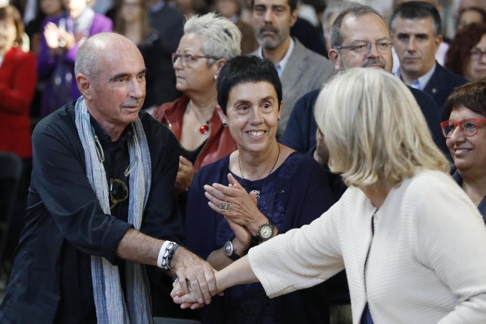 Entrega de l''honoris causa a Llach i Martí i Pol.