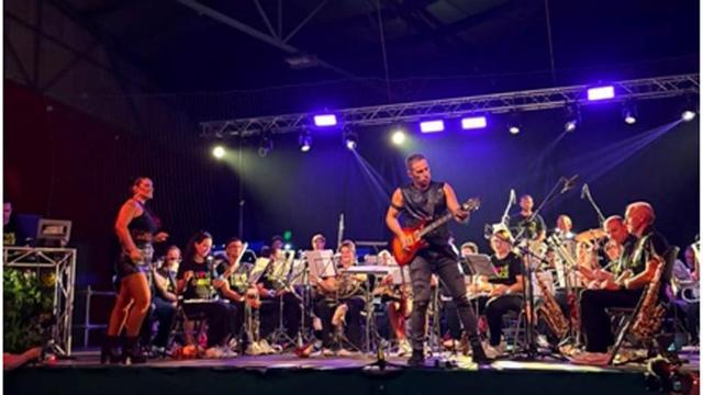 La música no pudo faltar en esta cita tan esperada.