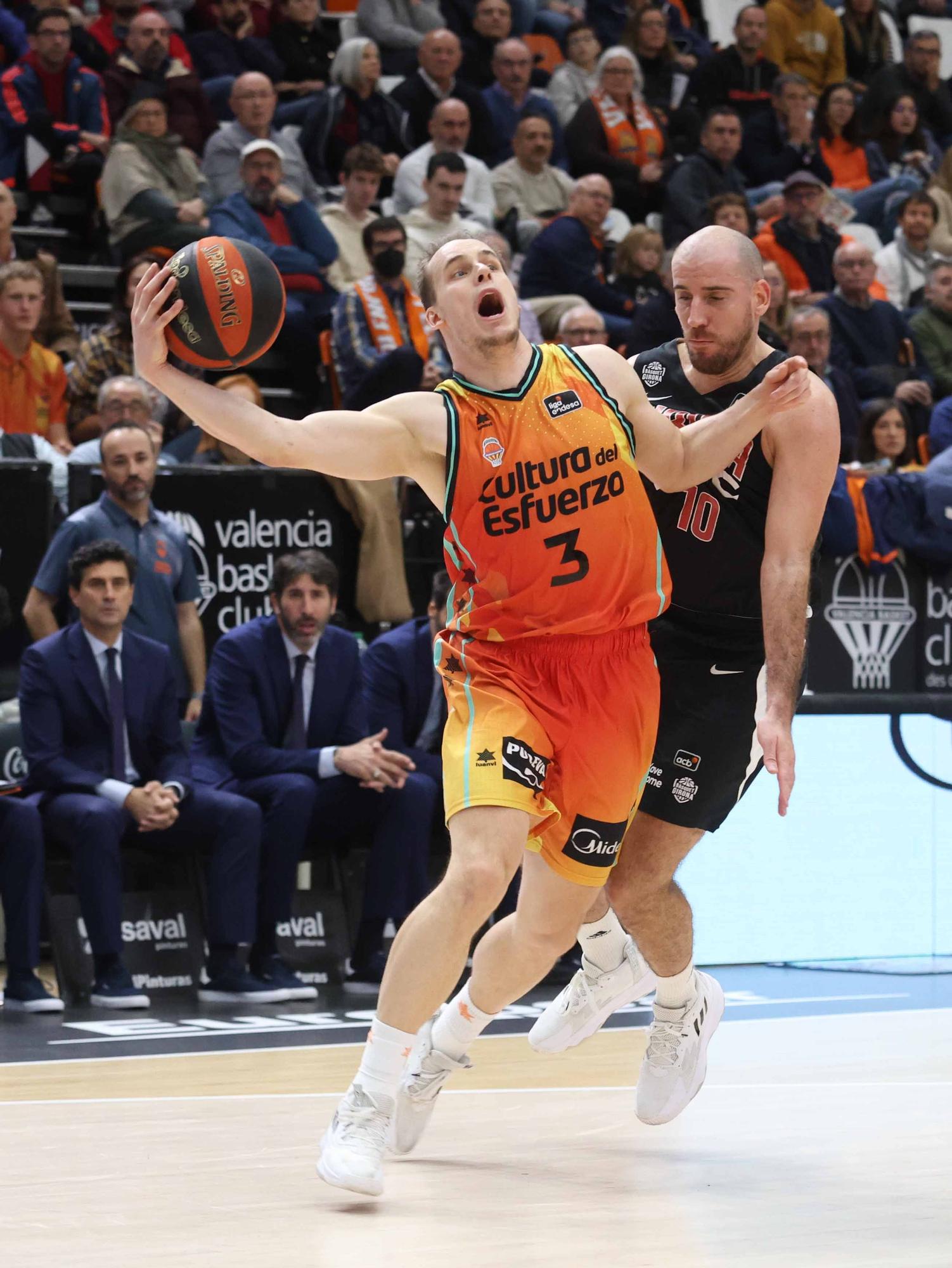 Las mejores imágenes del Valencia Basket - Girona Basketball