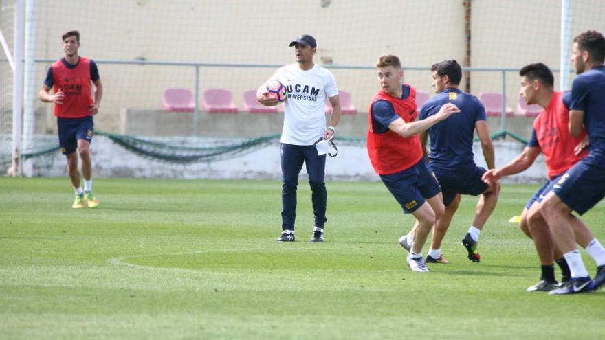 Francisco, a la izquierda, en un entrenamiento.