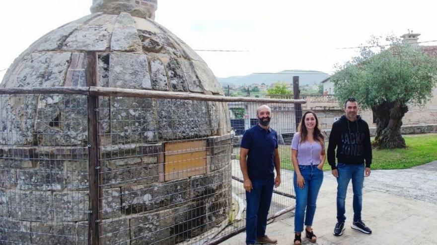 La cúpula de la iglesia de Reboreda espera desde hace un año por su colocación en la torre