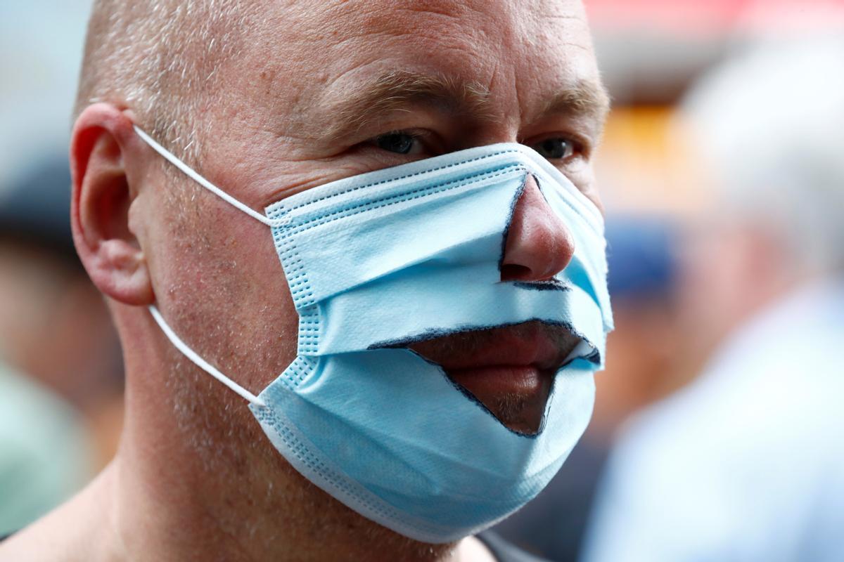 Manifestante antivacunas en Berlín.