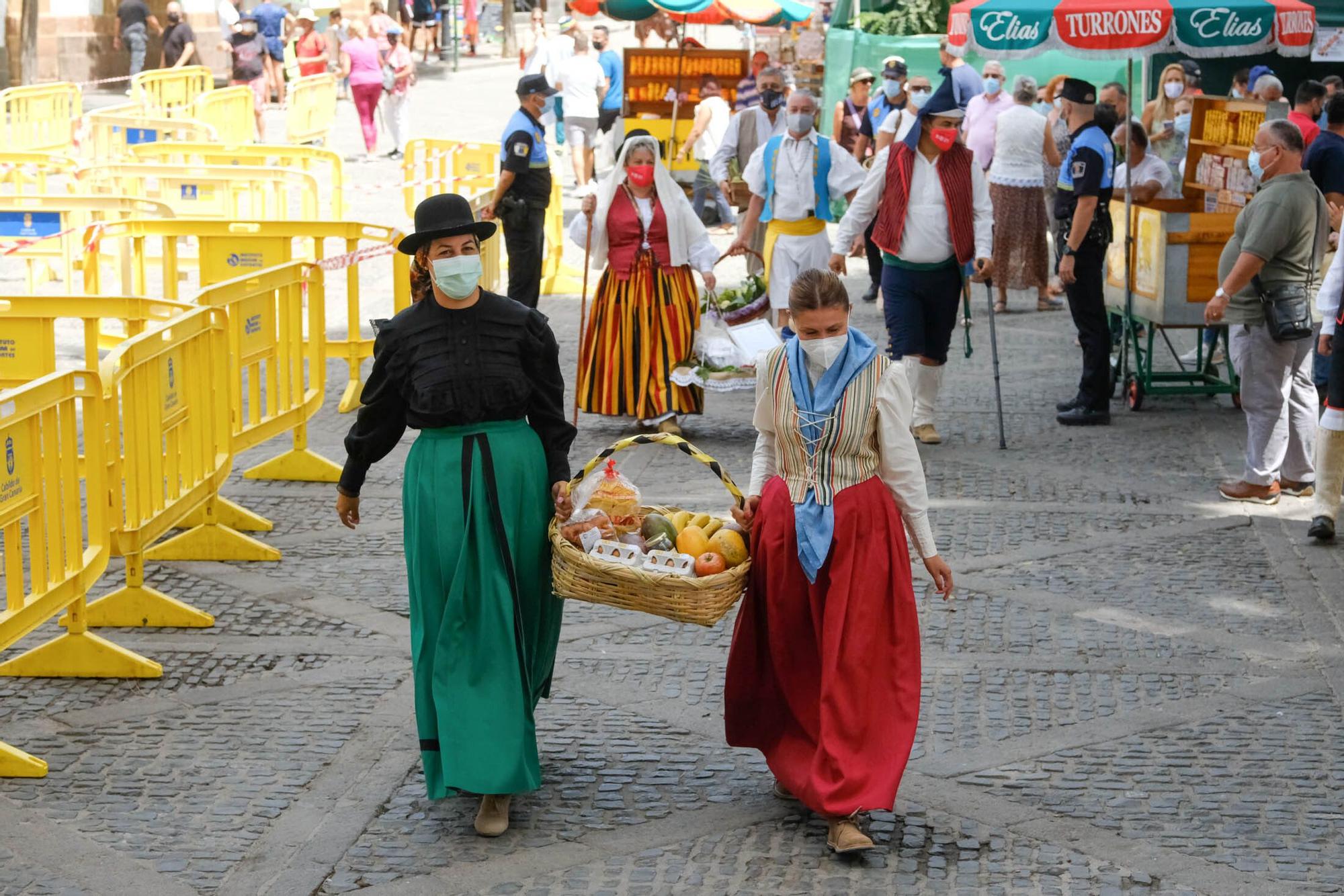 Ofrenda simbólica de los ayuntamientos de Gran Canaria a la Virgen del Pino (07/09/2021)