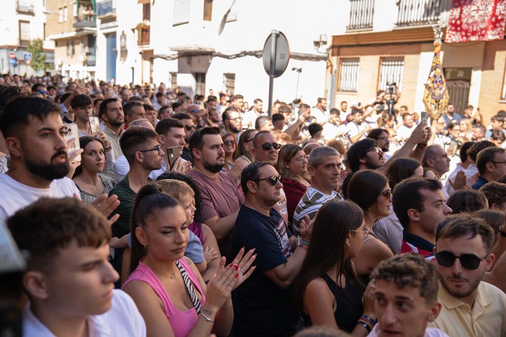 Bulla en las calles la tarde del Magno Vía Crucis