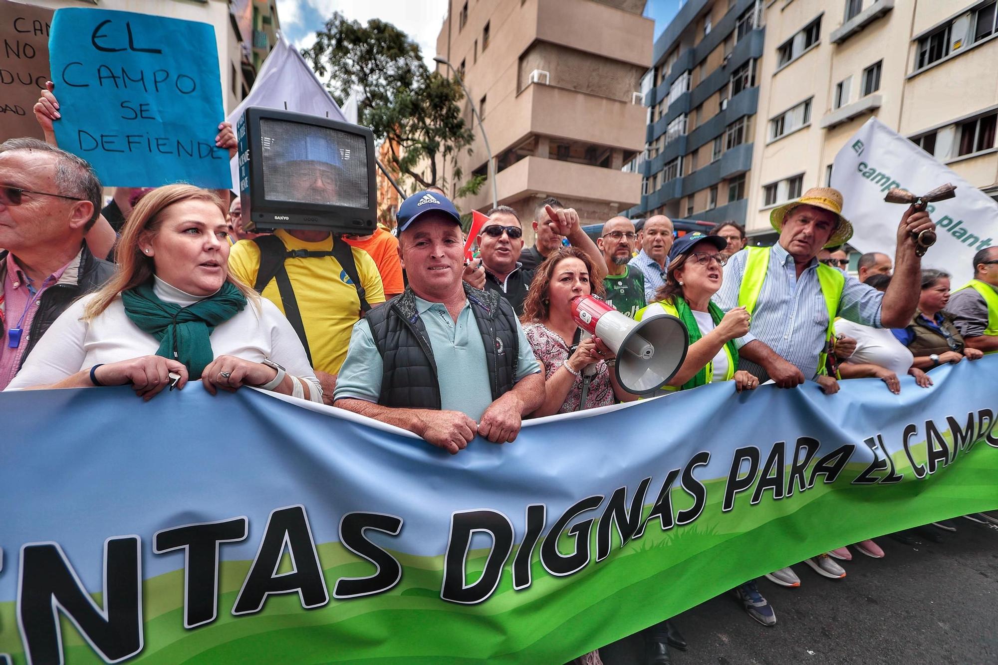 El sector agrario protesta en las calles de Santa Cruz