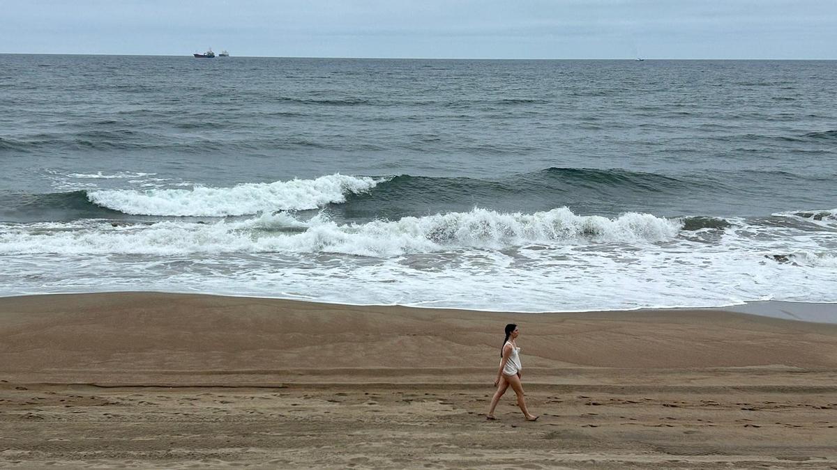 La playa de Salinas, este lunes.