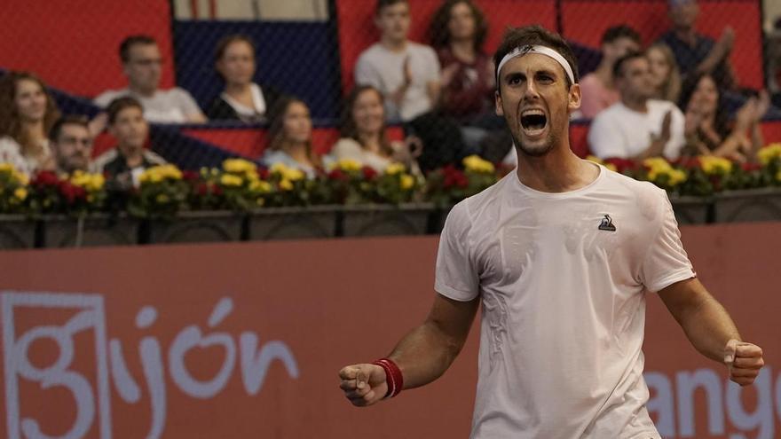 Carlos Taberner gana en Gijón tras ¡3 horas y 20 minutos!