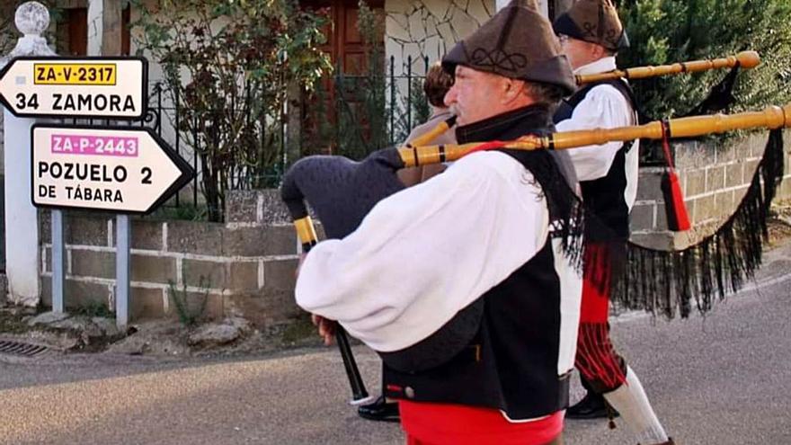 Folclore tradicional en las fiestas de Moreruela de Tábara. | Ch. S. 