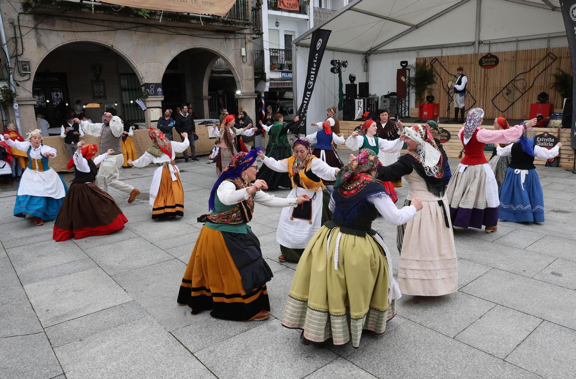 Vigo sale a la calle para 'expulsar' a los franceses: las mejores imágenes de la Reconquista