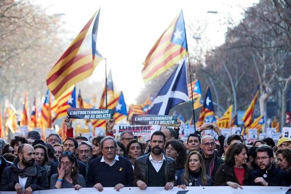 L'independentisme es manifesta a Barcelona en contra del judici del procés