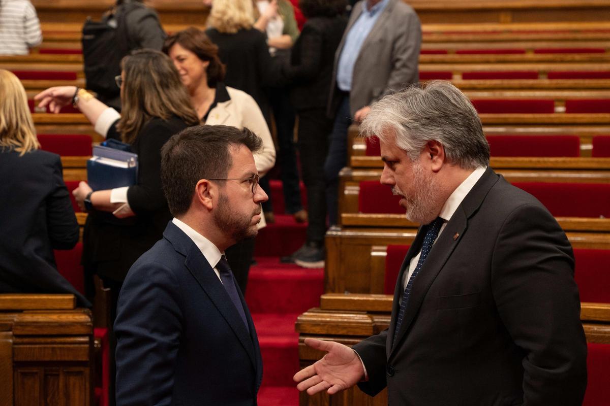 Aragonès y Batet este miércoles en el Parlament.