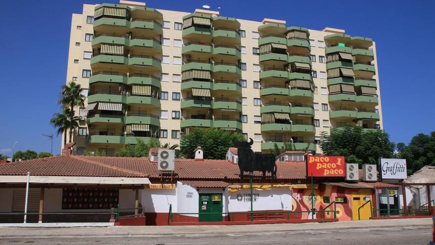 La decadencia de la plaza del ocio de la playa de Gandia