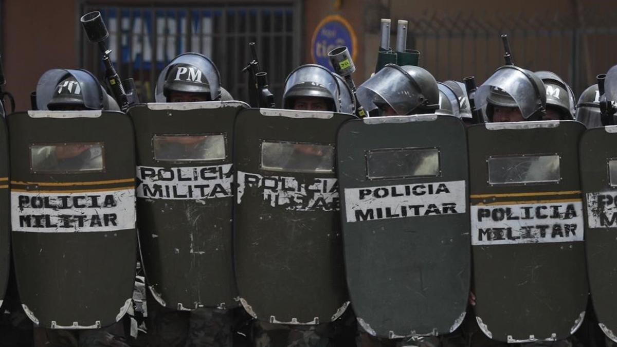 La policía militar desplegada en Cochabamba.