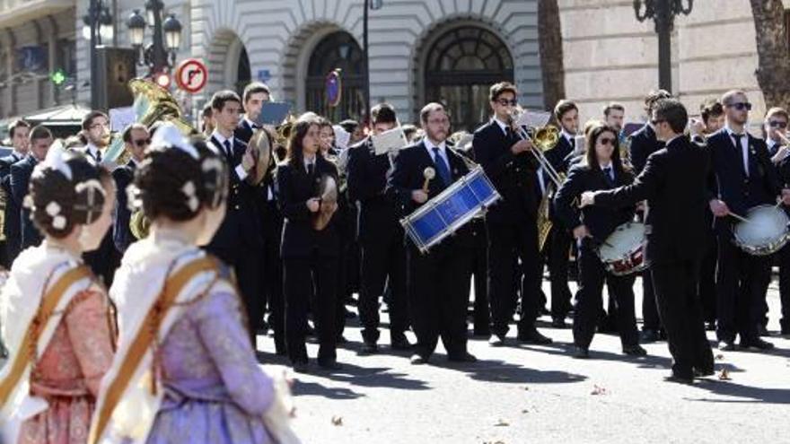 Fiestas subvencionará a las bandas de música de fallas