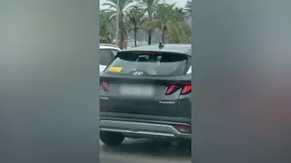 Un coche de alquiler circula por Palma con dos menores en el maletero