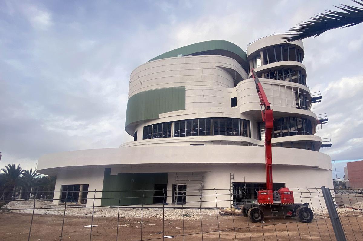 Obras en el nuevo edificio La Valona de la UMH.