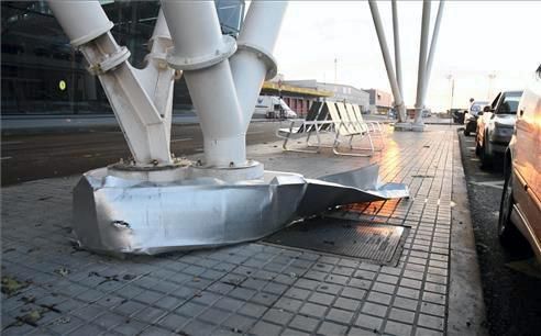 Efectos del viento huracanado en Zaragoza